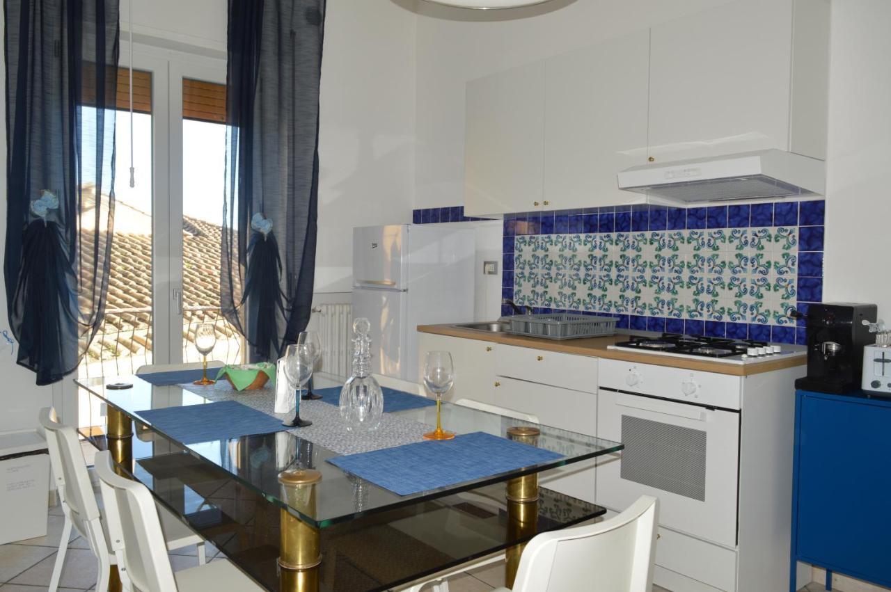 Apartamento Antica Dimora In Centro Salerno Exterior foto