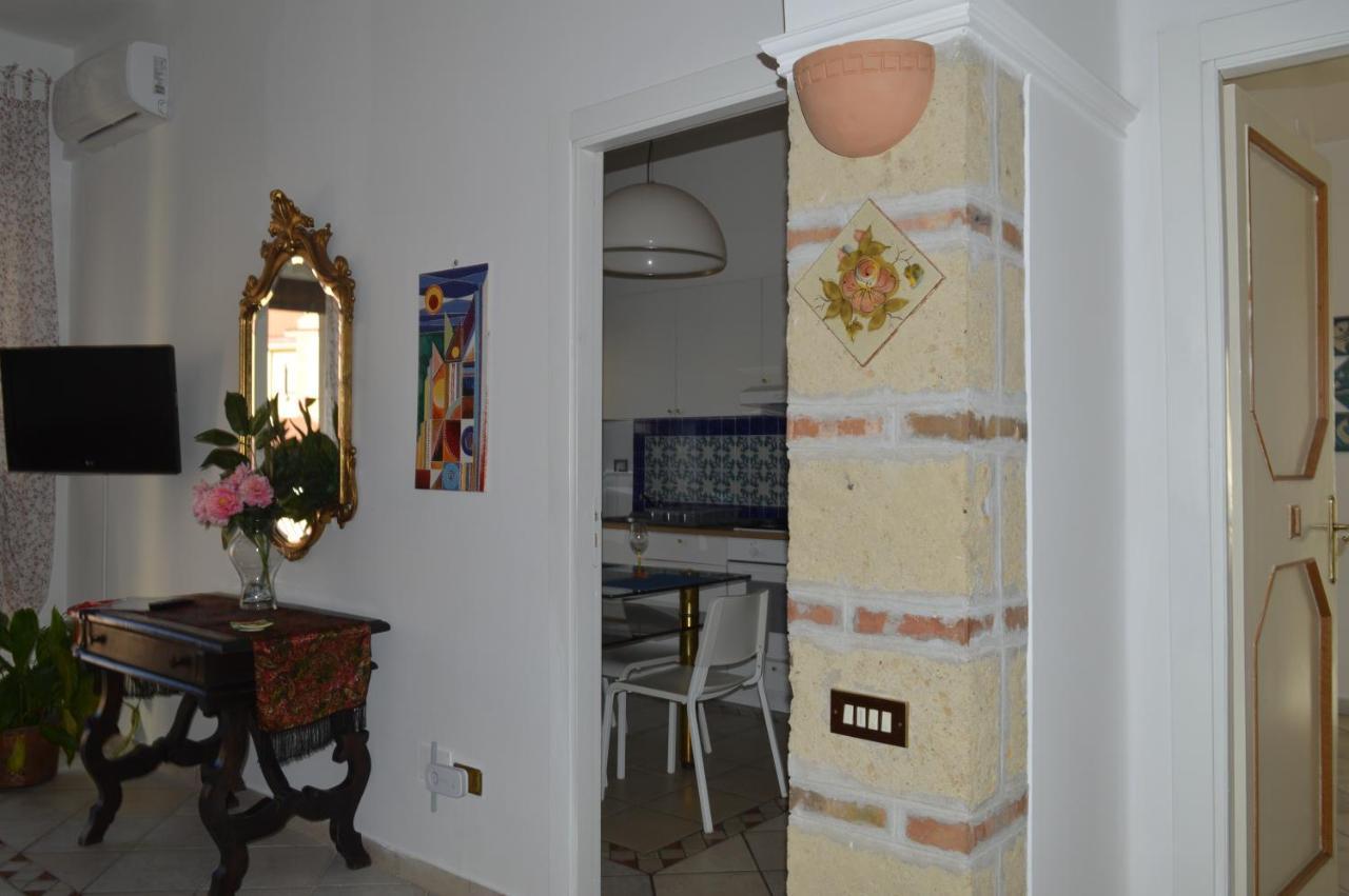 Apartamento Antica Dimora In Centro Salerno Exterior foto