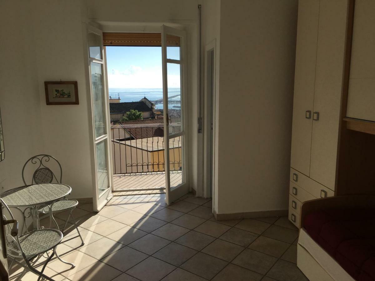 Apartamento Antica Dimora In Centro Salerno Exterior foto